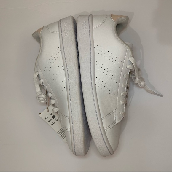 Adidas Advantage Tennis Shoes with Cloudfoam Comfort - Picture 5 of 6